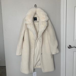 Thick White, Cream Coat